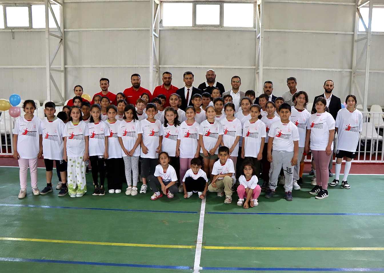 Fabrika Voleybol Yeni Okulunu Beytüşşebap'ta Açtı